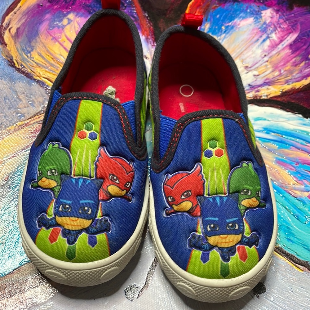 PJ Mask GREAT CONDITION toddler boys slip on shoes